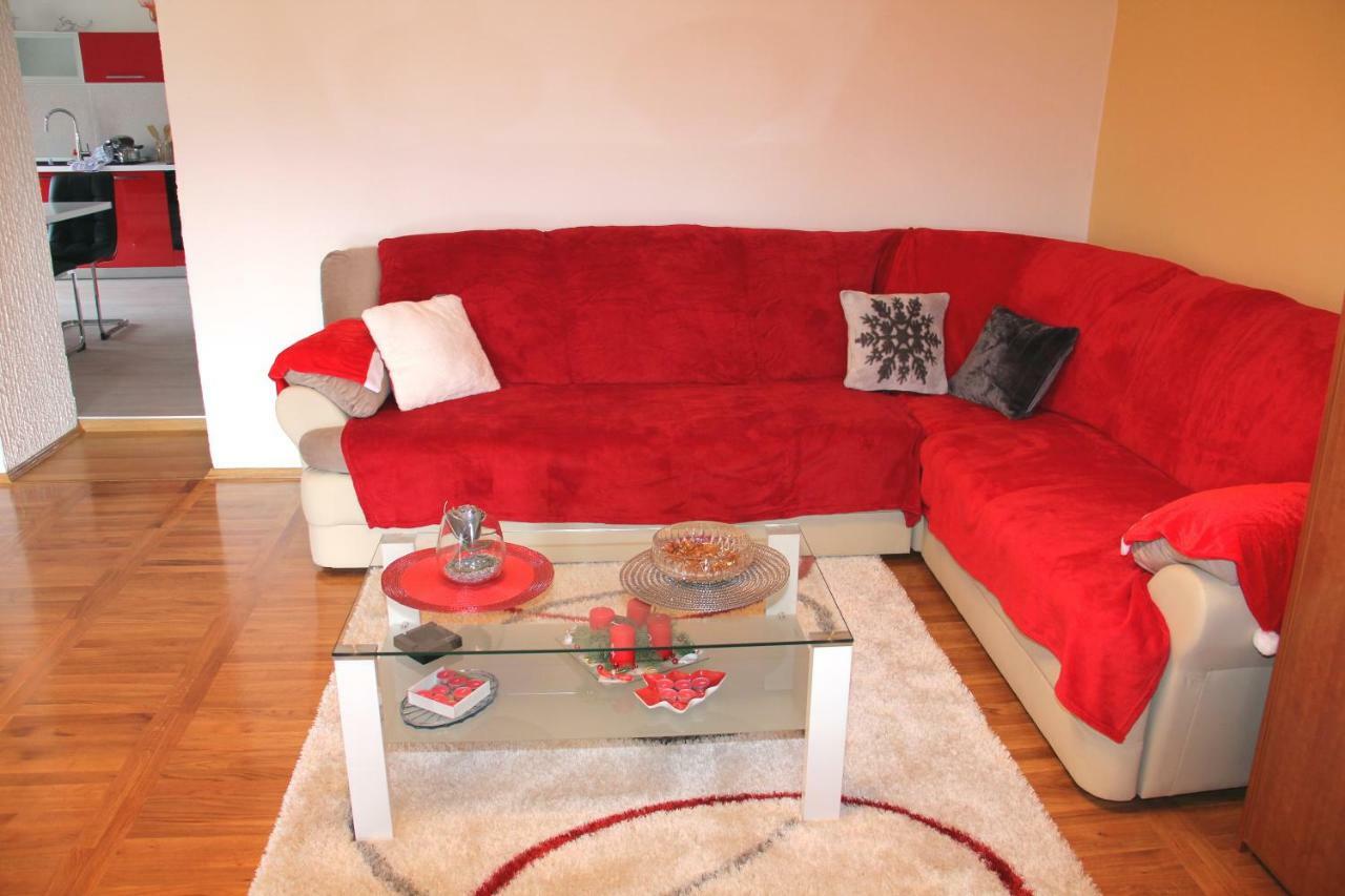 Apartmani Corleone Билице Екстериор снимка