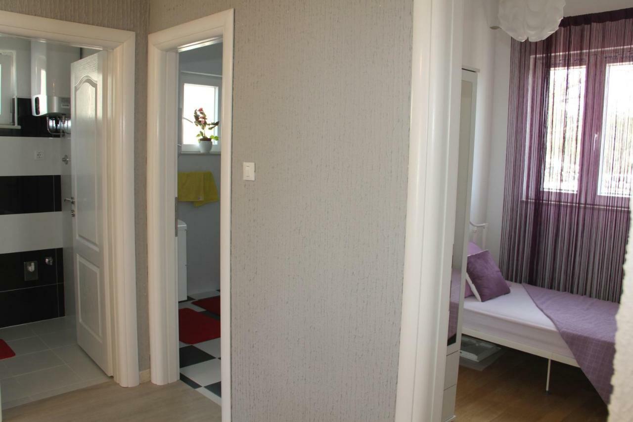 Apartmani Corleone Билице Екстериор снимка